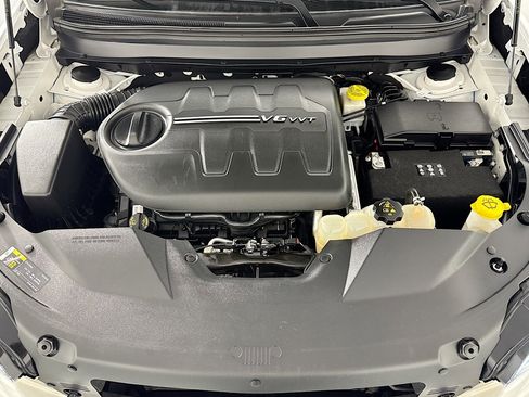 Used 2021 Jeep Cherokee Limited AWD/4WD image 11