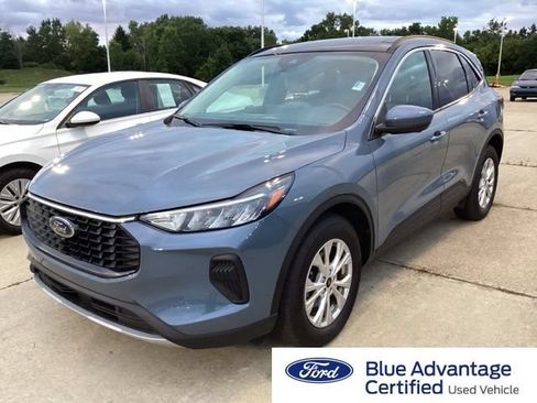 Used 2023 Ford Escape Active w/ Tech Pack #2 AWD/4WD image 1