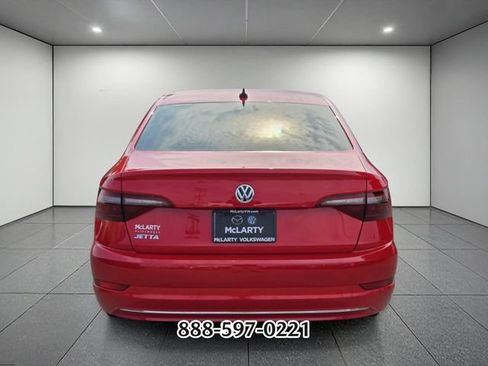 Certified 2021 Volkswagen Jetta SEL FWD image 4