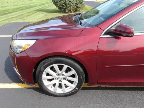 Used 2015 Chevrolet Malibu LT FWD image 14