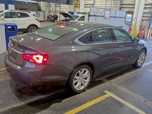 Used 2019 Chevrolet Impala LT FWD image 4