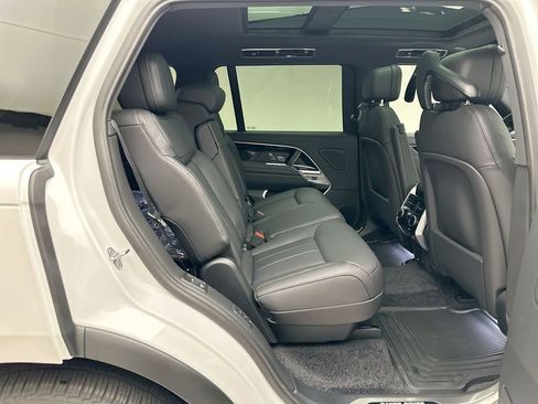 New 2026 Land Rover Range Rover Long Wheelbase SE AWD/4WD image 7