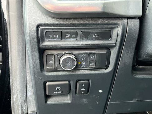 Used 2022 Ford F150 Lariat w/ Equipment Group 502A High AWD/4WD image 10