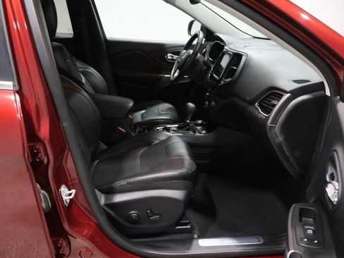 Used 2019 Jeep Cherokee Limited image 22