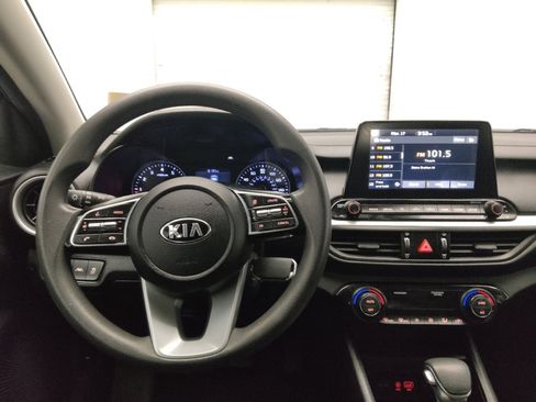 Used 2019 Kia Forte LXS image 22