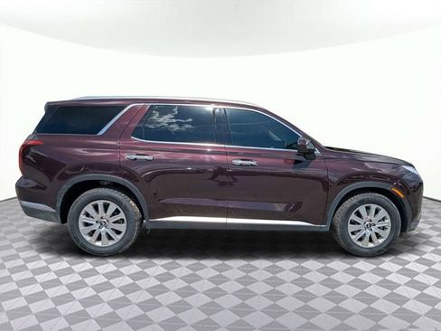 Used 2024 Hyundai Palisade SEL FWD image 2