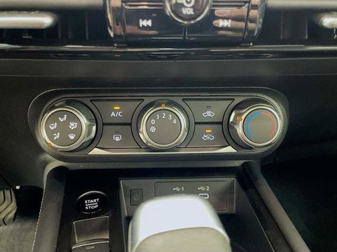 Certified 2025 Nissan Kicks SV w/ Illumination Package AWD/4WD image 13