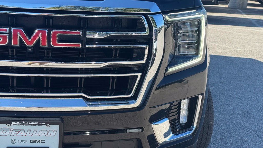 Used 2024 GMC Yukon SLT w/ SLT Premium Package AWD/4WD image 10
