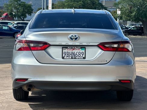 Certified 2022 Toyota Camry LE FWD image 6