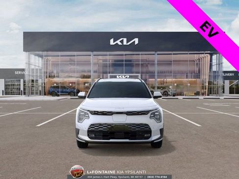 New 2025 Kia Niro Wave w/ Wave Preserve Package FWD image 2