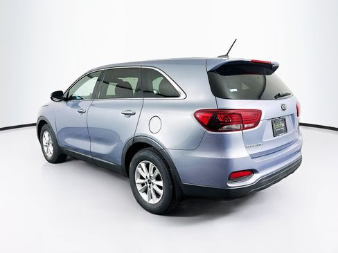 Used 2020 Kia Sorento LX FWD image 5