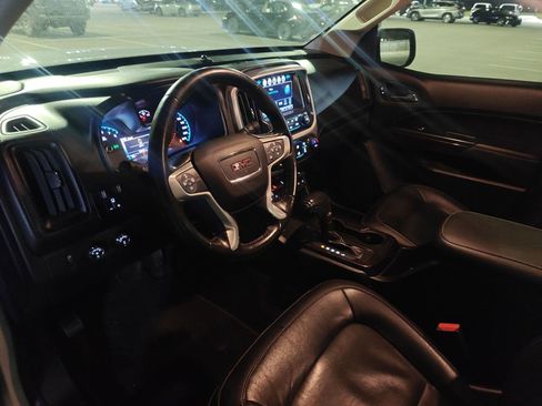 Used 2018 GMC Canyon SLT image 10