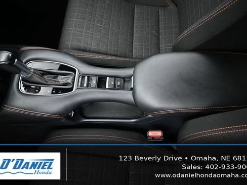 Used 2023 Honda HR-V Sport image 33
