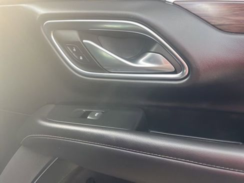 Used 2021 Chevrolet Tahoe Z71 w/ Rear Media and Nav Package image 23