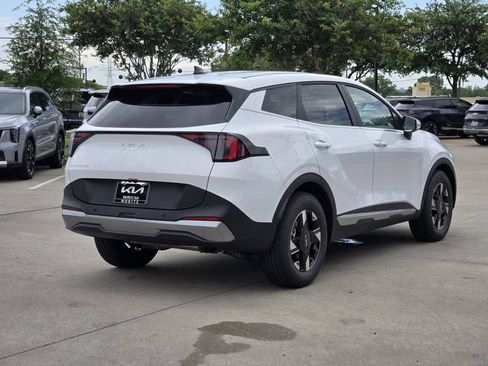 New 2026 Kia Sportage LX w/ LX Convenience Package FWD image 4