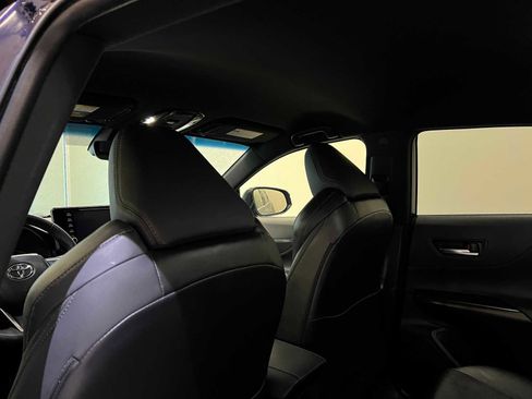 Certified 2021 Toyota Venza XLE image 8