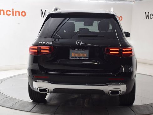 Certified 2025 Mercedes-Benz GLB 250 GLB 250 image 5