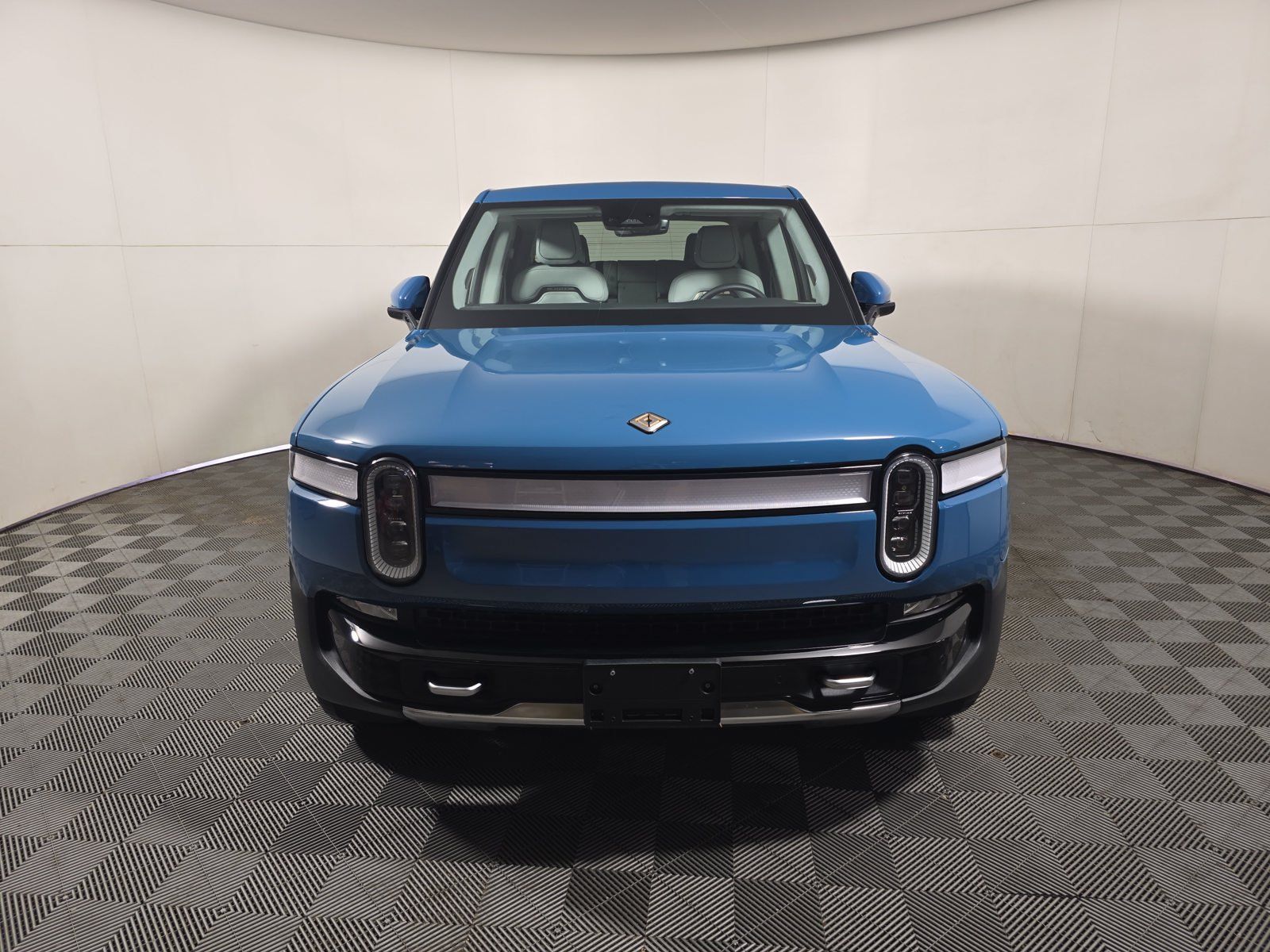 Used 2023 Rivian R1T Adventure Quad AWD/4WD image 8