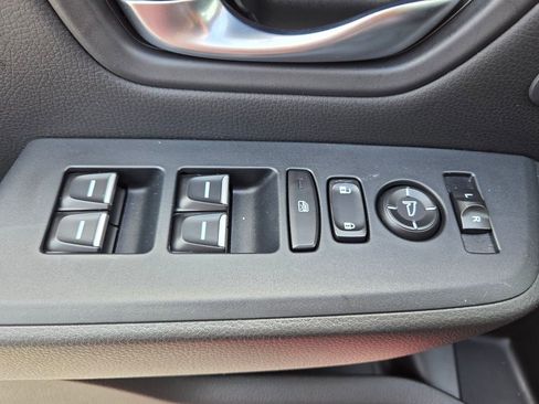 Used 2025 Honda Pilot Touring image 31