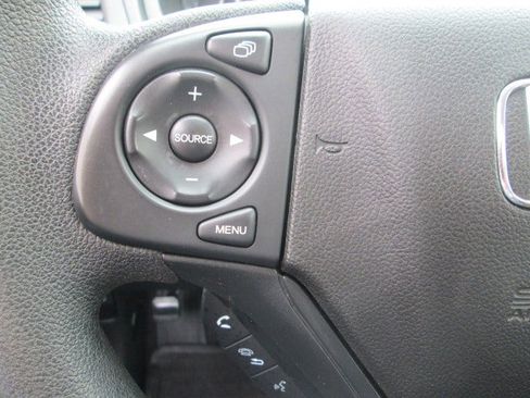 Used 2016 Honda CR-V SE image 18