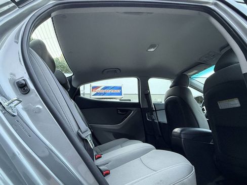 Used 2013 Hyundai Elantra GLS image 29