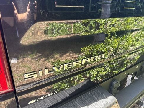 Used 2022 Chevrolet Silverado 1500 Custom RWD image 7