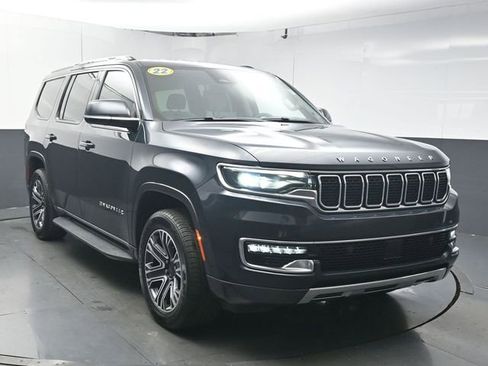 Used 2022 Jeep Wagoneer Series III w/ Flexible Seating Group image 2