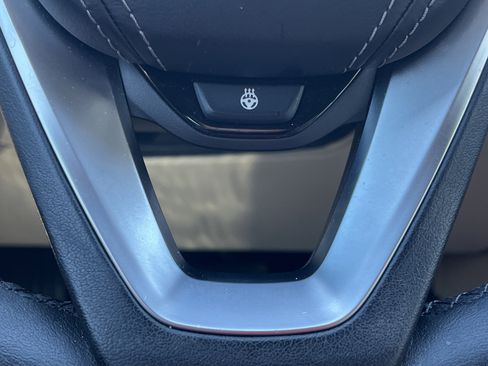 Used 2022 BMW 540i w/ Convenience Package image 13