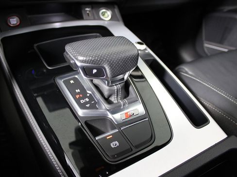 Used 2021 Audi SQ5 Premium Plus w/ Premium Plus Package image 25