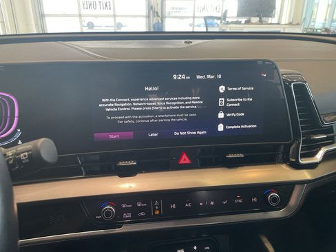 Used 2025 Kia Sportage EX image 15