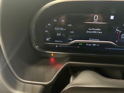 Certified 2023 GMC Yukon XL SLT image 14