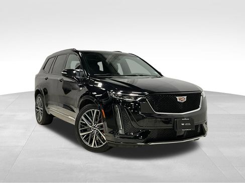 Used 2023 Cadillac XT6 Sport w/ Platinum Package image 1