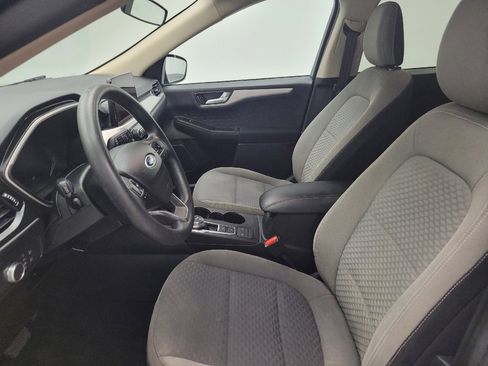 Used 2020 Ford Escape SE image 17