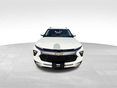 Certified 2024 Chevrolet TrailBlazer LT w/ LT Cold Weather Package image 3