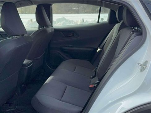 Used 2024 Toyota Prius LE image 9