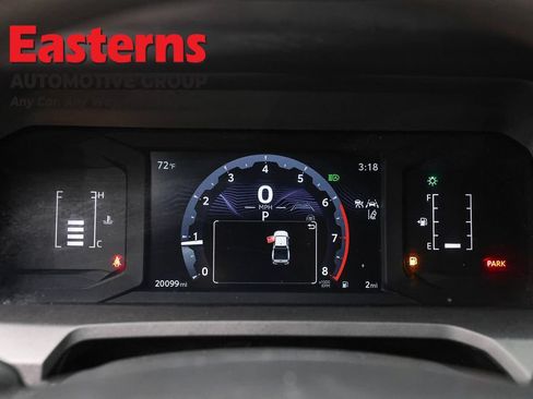 Used 2025 Toyota Tacoma SR5 AWD/4WD image 18