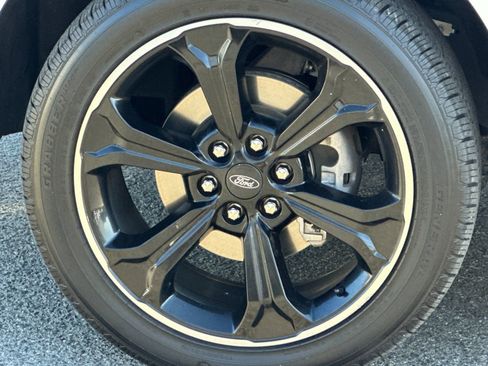 Used 2024 Ford Expedition Max Limited image 35