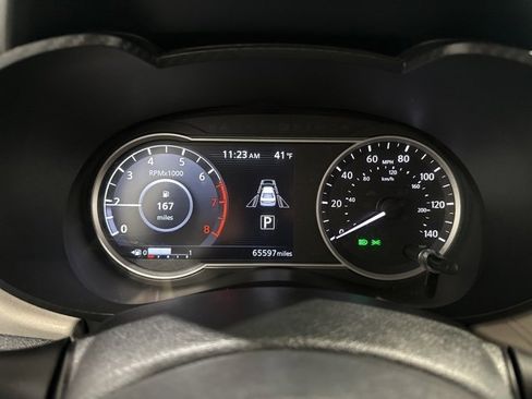 Used 2021 Nissan Versa SV image 15