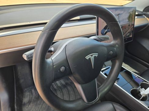 Used 2019 Tesla Model 3 Standard Range Plus RWD image 8