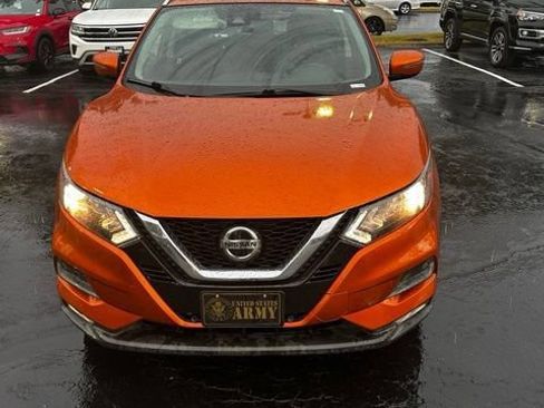 Used 2020 Nissan Rogue Sport SV w/ All-Weather Package AWD/4WD image 9