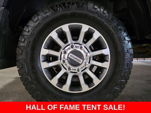 Used 2022 Ford F250 Lariat w/ Lariat Ultimate Package AWD/4WD image 28