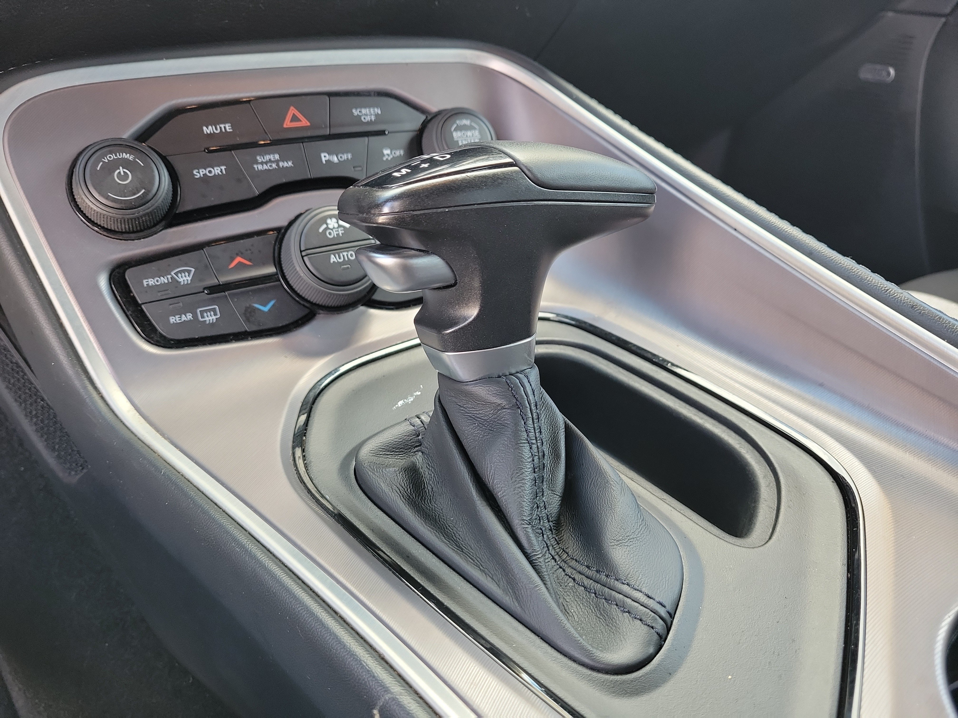 Used 2022 Dodge Challenger R/T RWD image 25