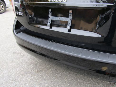 Used 2008 Volvo V50 2.4i image 12