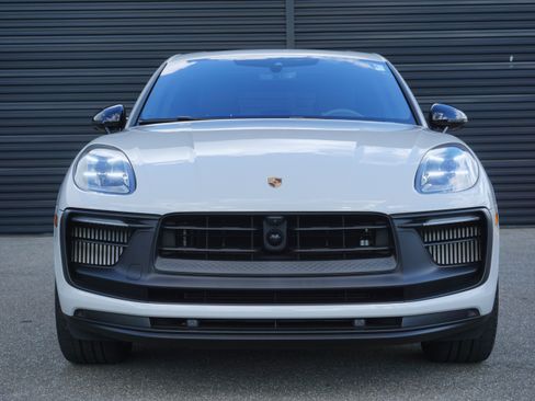 Certified 2023 Porsche Macan GTS w/ GTS Sport Package AWD/4WD image 11