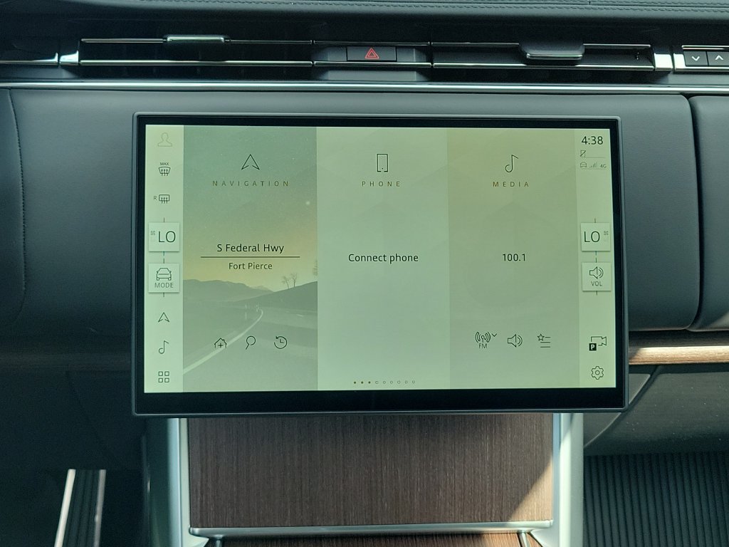 New 2026 Land Rover Range Rover SE AWD/4WD image 21
