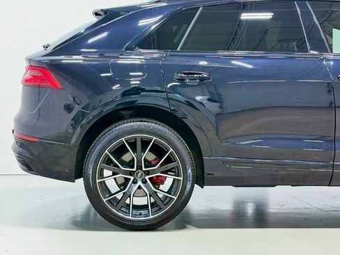 Used 2021 Audi Q8 Prestige AWD/4WD image 16