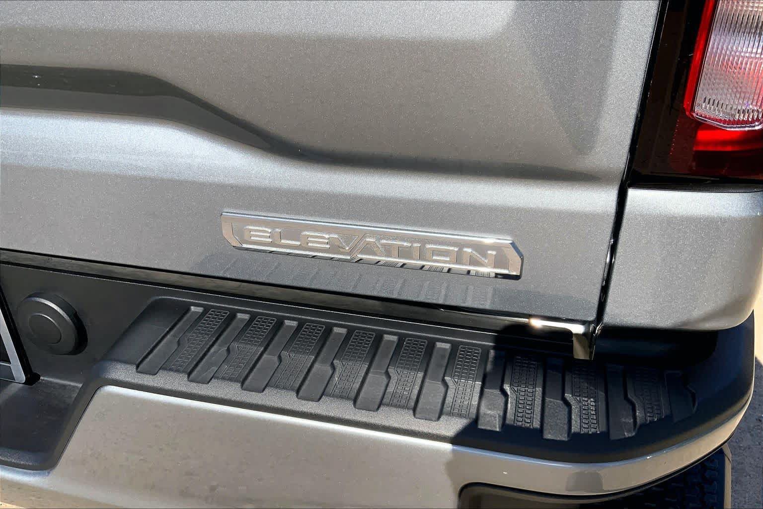 Certified 2025 GMC Sierra 1500 Elevation AWD/4WD image 10