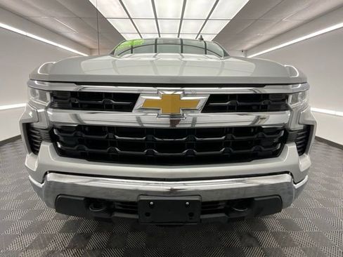 Used 2022 Chevrolet Silverado 1500 LT w/ Snow Plow Prep Package image 2