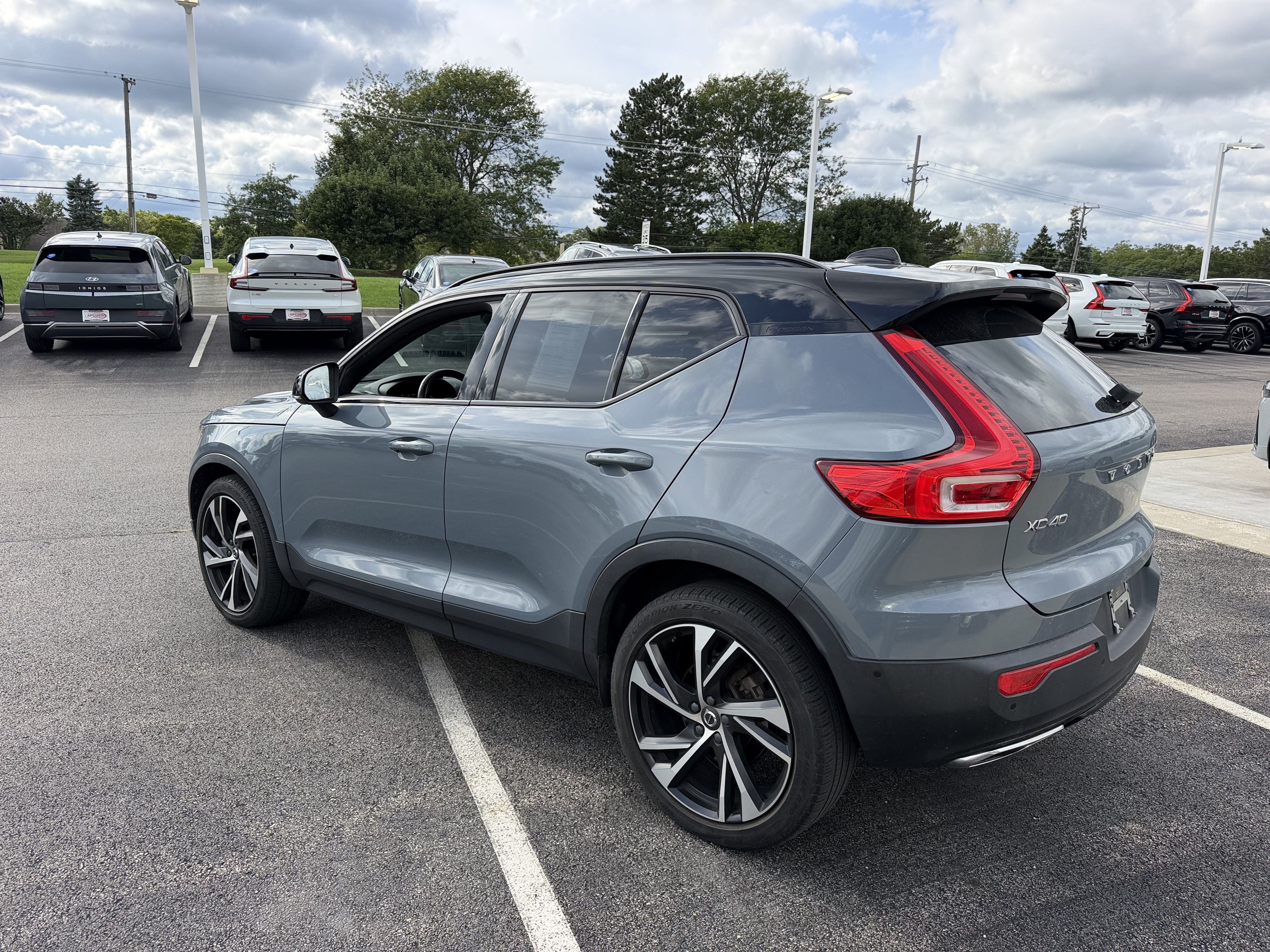 Used 2020 Volvo XC40 T5 R-Design AWD/4WD image 5