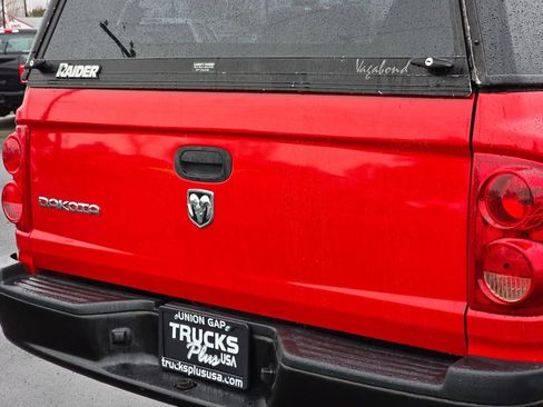 Used 2006 Dodge Dakota ST image 13